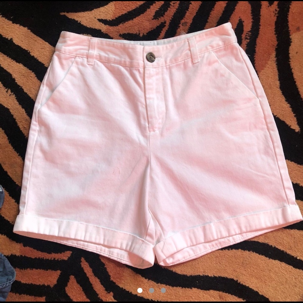 White High Waisted Shorts‼️